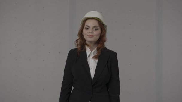 Woman Construction Helmet Holds Stack Money Scatters Woman Architect Business — Stock Video