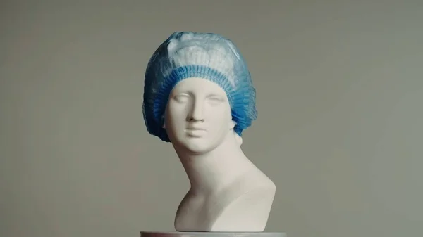 Tıbbi Şapkalı Güzel Antik Tanrıça Venüs Mermer Heykelinin Yakın Çekimi — Stok fotoğraf