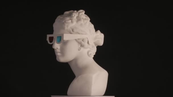 Detailní Záběr Sochy Starověké Bohyně Venuše Brýlích Portrét Ženské Busty — Stock video