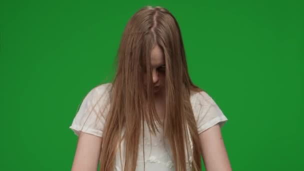 Orta Yeşil Ekran Ele Geçirilmiş Bir Kadın Kadın Figürü Hayalet — Stok video