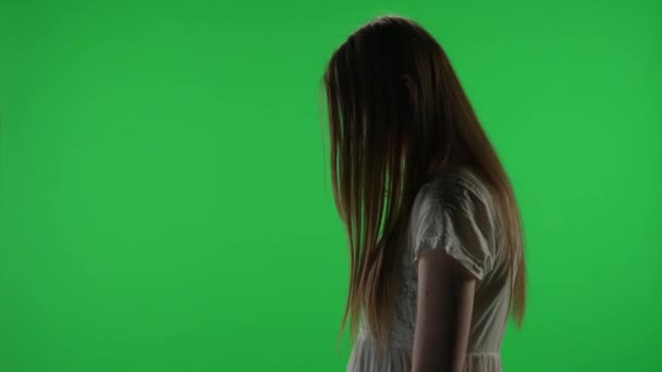 Közepes Oldalnézet Zöld Képernyő Chroma Kulcs Videó Egy Poszter Női — Stock videók