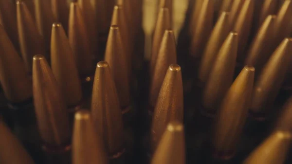 Sıralar Dolusu Tüfek Fişeği Yakın Mesafede Ateşli Silahlar Atış Menzili — Stok fotoğraf