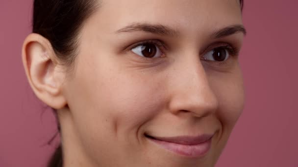 Struktura Skóry Piękno Kreatywne Pojęcie Portret Atrakcyjnej Modelki Brunetki Zbliżenie — Wideo stockowe