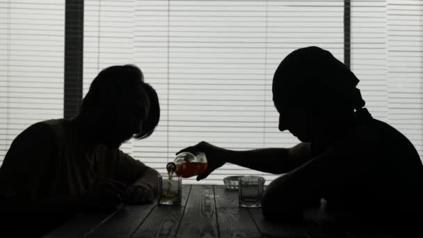Bilden Visar Två Unga Killar Som Sitter Ett Kafé Att — Stockvideo