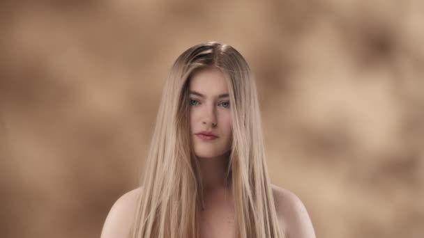 Frame Beautiful Young Woman Long White Hair Stands Multicolored Background — Stock Video
