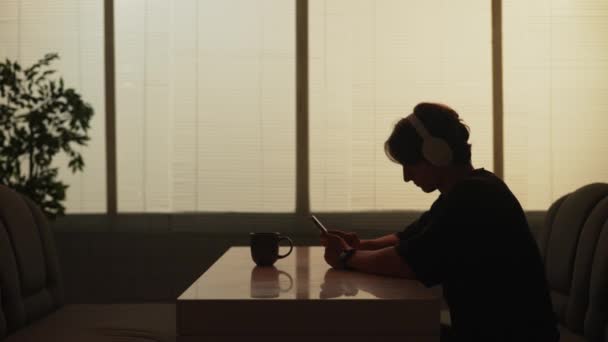 Dagelijks Leven Sociale Relaties Silhouet Concept Portret Van Een Man — Stockvideo