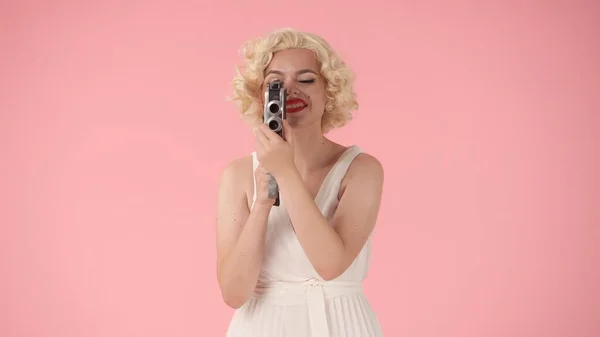 Woman Using Retro Video Camera Close Woman Looking Marilyn Monroe — Stock Photo, Image