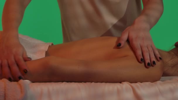 Creatief Concept Voor Lichaamsbehandeling Schoonheidssalon Vrouw Massagetafel Chroma Key Green — Stockvideo