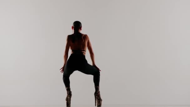 Moderne Choreografie Dansstijl Creatief Concept Portret Van Vrouwelijk Model Aantrekkelijke — Stockvideo