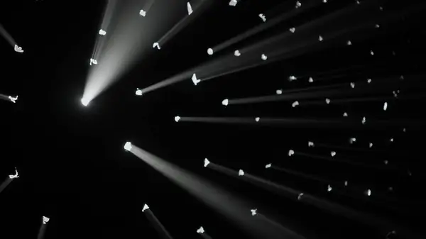 舞台灯光技术创意的概念 近距离拍摄的灯光设置 有黑色背景的演播室 许多圆点的白光穿过墙壁 聚光灯和探照灯 — 图库照片