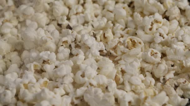 Spolverare Sale Sui Popcorn Rallentatore Macro Sparato — Video Stock