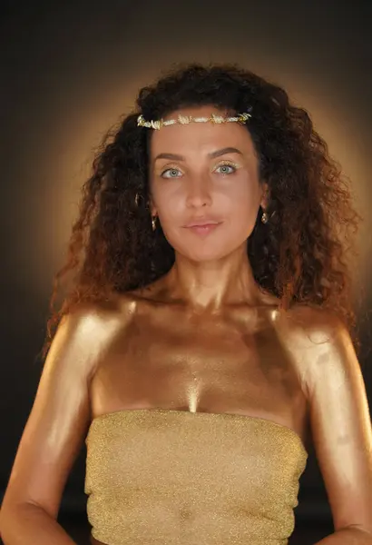 Skönhet Och Glamour Kreativa Annons Koncept Porträtt Kvinnlig Modell Ateljé — Stockfoto