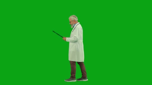 컨설팅 크로마 화면에 의사의 초상화 엑스레이 그림을 진료소 병원을 — 비디오