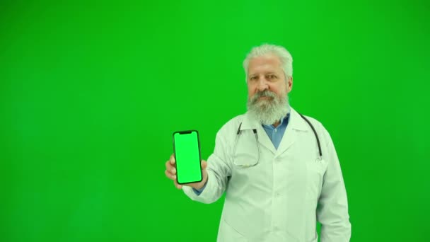 Cuidados Saúde Conceito Publicidade Consultoria Médica Retrato Médico Idoso Tela — Vídeo de Stock