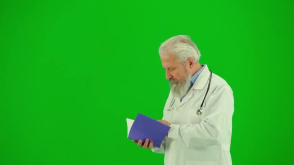 Koncepcja Reklamy Opieki Zdrowotnej Doradztwa Medycznego Portret Medyka Zielonym Ekranie — Wideo stockowe