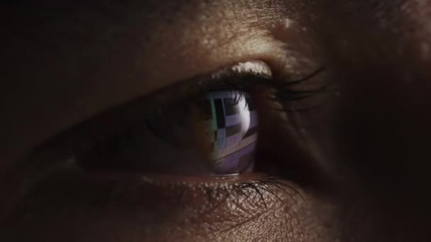 Macro Tiro Olhos Com Programa Para Edição Vídeo Reflexão Processamento — Vídeo de Stock