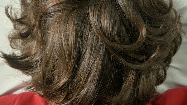 Вид Ззаду Чоловіче Волосся Лупою Лікування Волосся Концепція Догляду Волоссям — стокове фото
