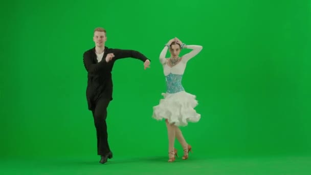 Elegante Dúo Baile Salón Realiza Una Rutina Dinámica Capturada Sobre — Vídeos de Stock