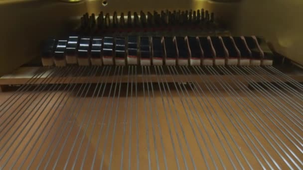 Müzik Enstrümanlar Yaratıcı Reklam Konsepti Klasik Piyanonun Stüdyo Çekimini Kapat — Stok video