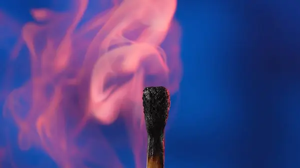 Macro Shot Black Charred Match Clouds Pink Smoke Burned Extinguished — Stock Photo, Image