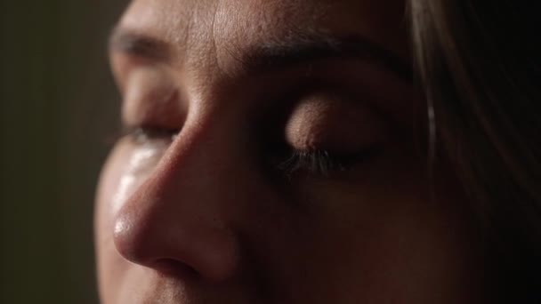 Menselijke Extreme Emoties Creatieve Reclame Concept Portret Van Aantrekkelijk Vrouwelijk — Stockvideo