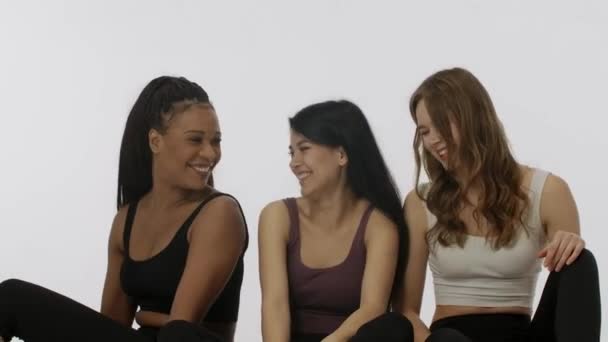Bellezza Naturale Diversità Concetto Pubblicità Ritratto Modelli Multietnici Isolati Sfondo — Video Stock