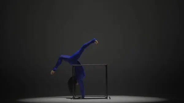Moderne Choreographie Und Akrobatik Kreatives Werbekonzept Porträt Einer Akrobatin Isoliert — Stockfoto