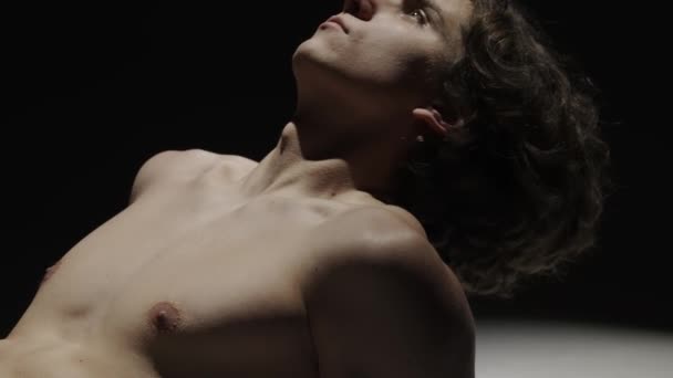 Cuerpo Humano Belleza Estética Creativa Concepto Publicidad Retrato Modelo Masculino — Vídeo de stock