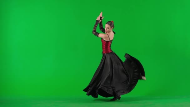 Modern Koreografi Och Dans Kvinnlig Dansare Dansar Den Kromatiska Gröna — Stockvideo