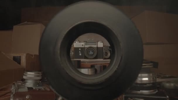Régi Vintage Kamerák Objektívek Évszázados Gyűjteménye Merüljön Légkörben Professzionális Fotózás — Stock videók