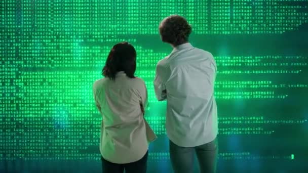 Futurystyczny Uniwersytet Koncepcja Sztucznej Inteligencji Specjaliści Przeciwko Dużym Ekranie Cyfrowym — Wideo stockowe