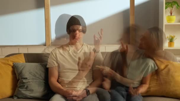 Werbekonzept Für Menschliche Emotionen Porträt Von Mann Und Mädchen Zimmer — Stockvideo