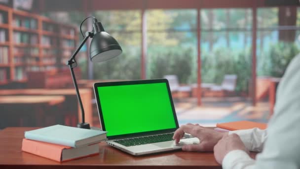 Hands Man Working Laptop Green Screen Chroma Key Warm Library — Stock Video