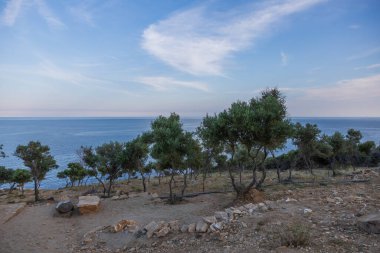 Thassos adasındaki güzel deniz manzarası - Giola lagünü - Zeus 'un Gözü