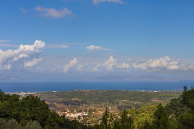 Kalopetra Manastırı 'ndaki Rodos adasının güzel manzarası