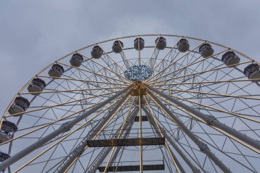 Brno, Çek Cumhuriyeti, 14 Aralık. İyi akşamlar Advent Christmas Brno. Dönme dolap