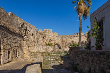 Yunanistan 'ın Rodos kentinin güzel caddeleri ve binaları