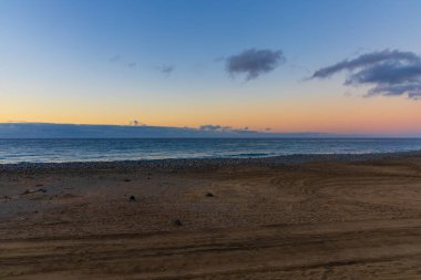 El Veril plajı. Beverly Park, Relaxia, Gran Canaria, İspanya 'da akşam manzarası
