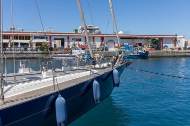 Gran Canaria İspanya 'daki Mogan kasabası yakınlarındaki deniz manzarası