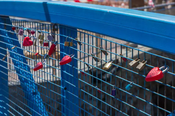 Mogan, İspanya - Büyük Kanarya Temmuz, 17. 2024 Sahil tatil köyü ve limanı