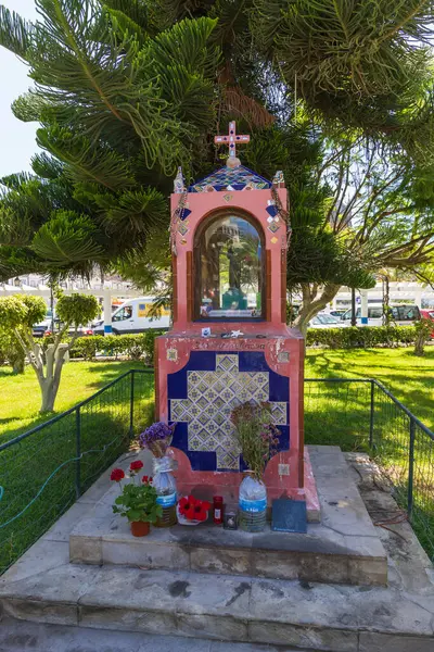 Mogan, İspanya - Büyük Kanarya Temmuz, 17. 2024 Sahil tatil köyü ve limanı