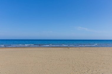Faro de Maspaloma İspanya deniz manzarası, sahil ve deniz feneri Faro ve Gran Kanarya 'daki kum tepeleri