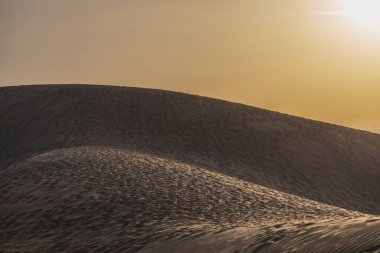 Gran Canaria İspanya 'nın Maspaloma bölgesinde kum tepeleri