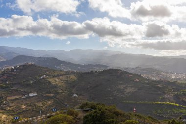 Deniz manzarası manzarası. Pico de Bandama ve Caldera İspanya 'da Gran Canaria' da