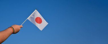 Japonya 'da gökkuşağı bilekliği olan ve bluesky' ye karşı yumuşak ve seçici odaklı, LGBT kutlamaları için konsept ve LGBT etkinlikleri için Japonya 'da gurur ayı.