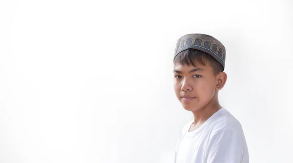 Porträt Junger Asiatischer Islamischer Oder Muslimischer Junge Weicher Und Selektiver — Stockfoto