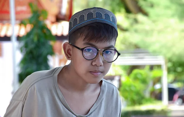 Portrét Mladý Asijský Islámský Nebo Muslimský Chlapec Měkké Selektivní Zaměření — Stock fotografie
