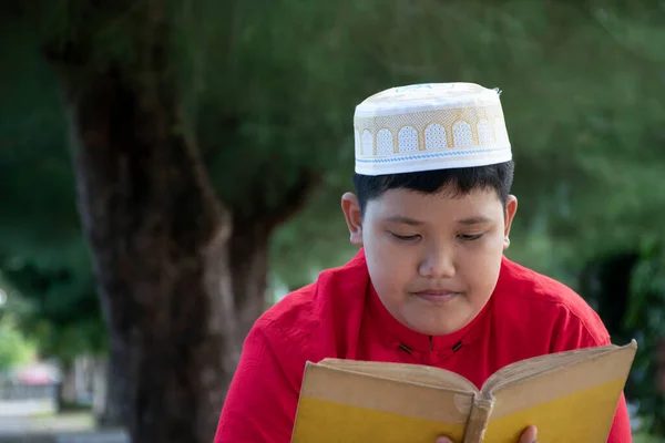 Portrait Young Asian Muslim Boy Red Shirt Wears Hat Holds — Stock Photo, Image