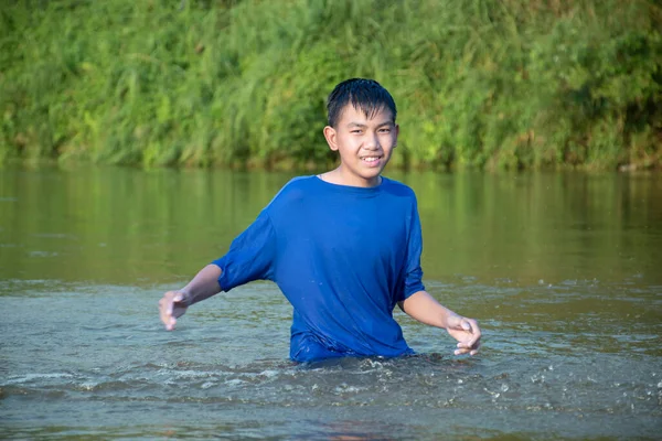 Menino Asiático Camiseta Azul Está Passando Seus Tempos Livres Por — Fotografia de Stock