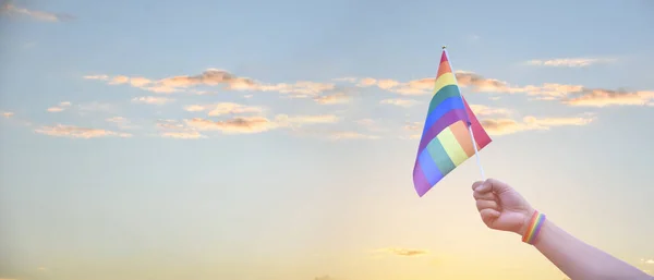 Happy Pride Month 2023 Lgbtのシンボルとレインボーフラッグ リストバンドコンセプト — ストック写真
